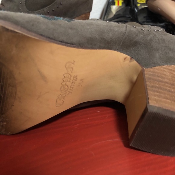 Khakhi green Suede bootie - Picture 4 of 4